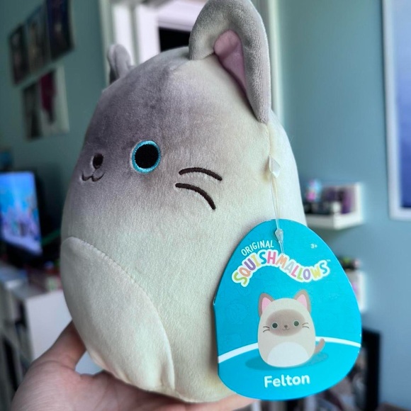 Felton Siamese Cat Squishmallow - Picture 3 of 3